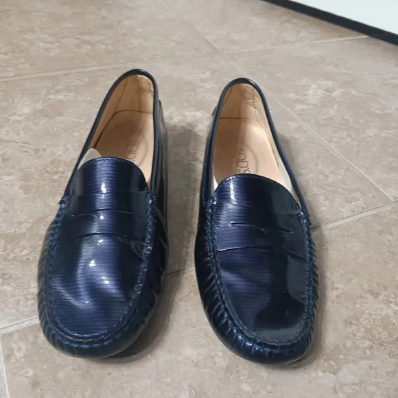 Tod’s Navy Blue Leather "Gommino" Driving Loafers Wo.37.5 (US 7.5) - Picture 5 of 10